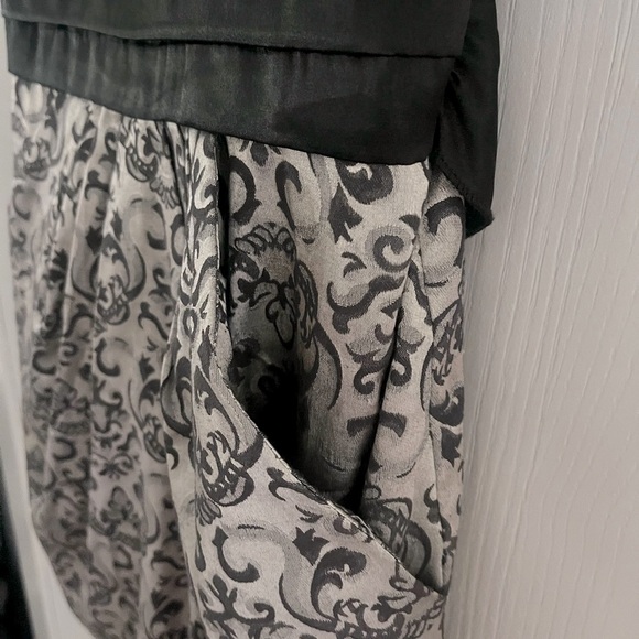 Black and Silver Sheath Dress with Pockets - Picture 3 of 4